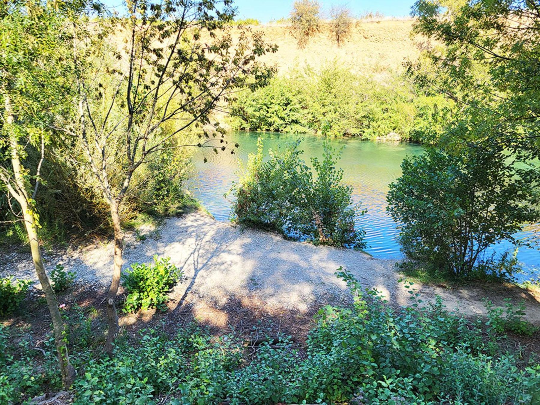 Camping Le Val De Cesse Mirepeisset Ngoại thất bức ảnh
